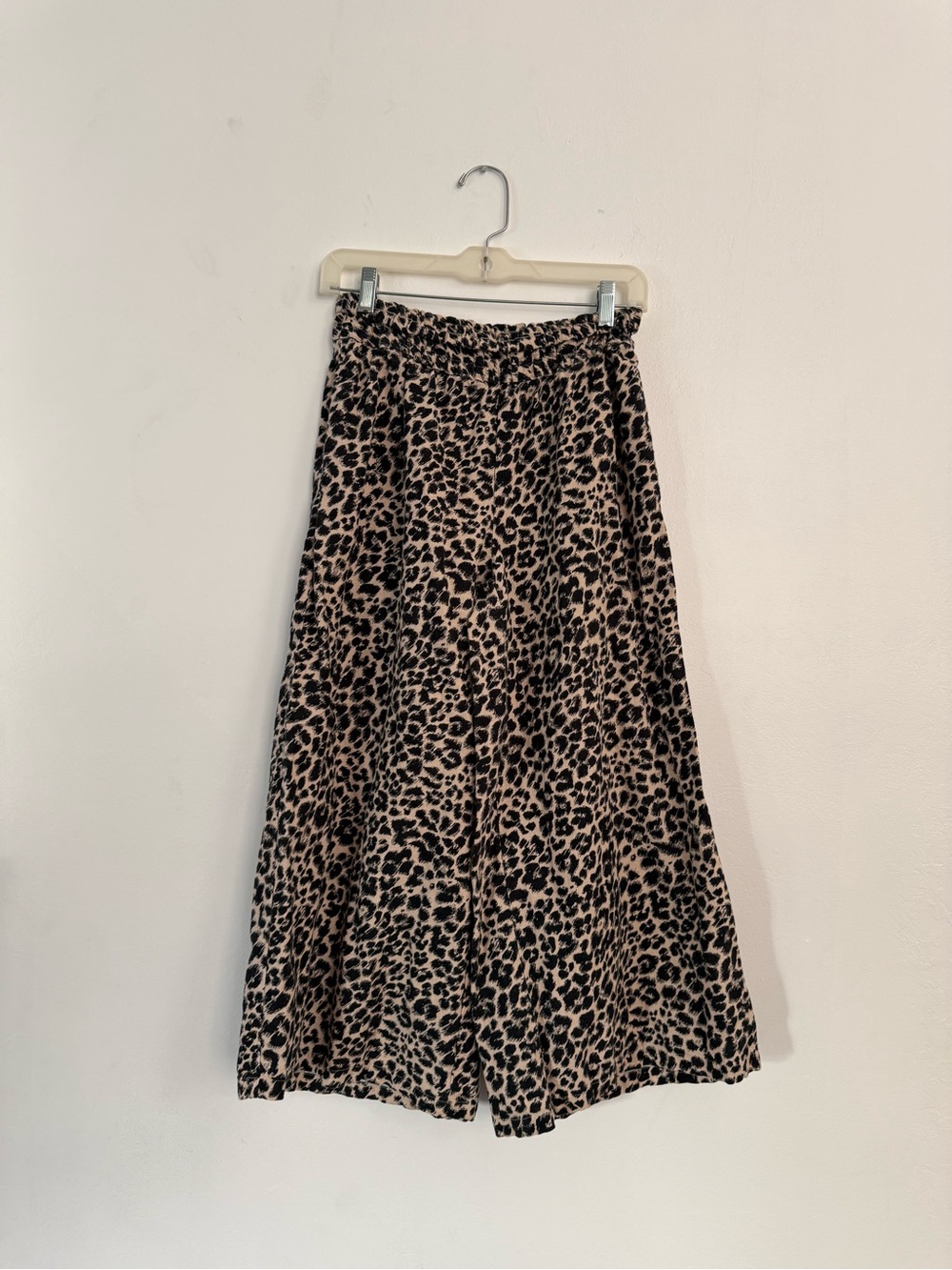 Leopard Print Wide-Leg Women’s Pants & Blouse Set - Beige/Black